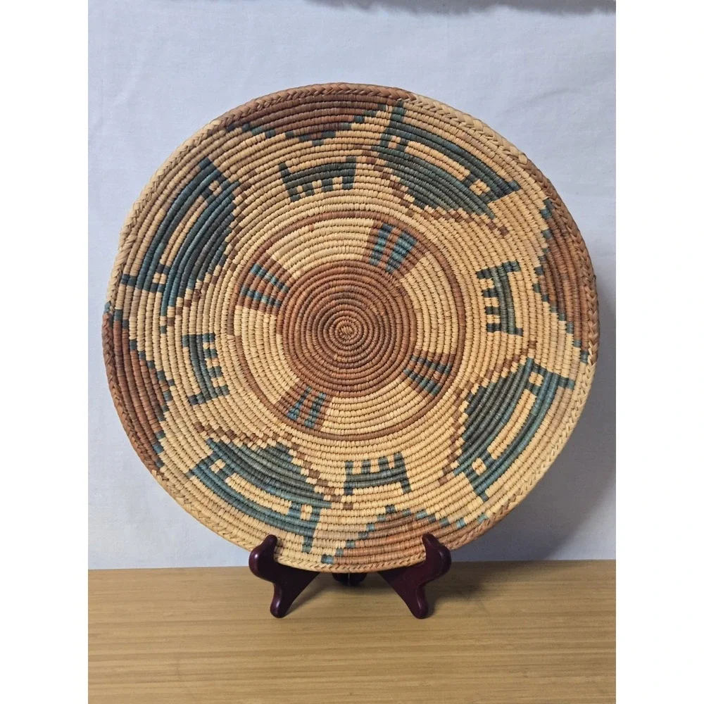 Vintage Hausa Handwoven Coiled Basket/Platter 13.5